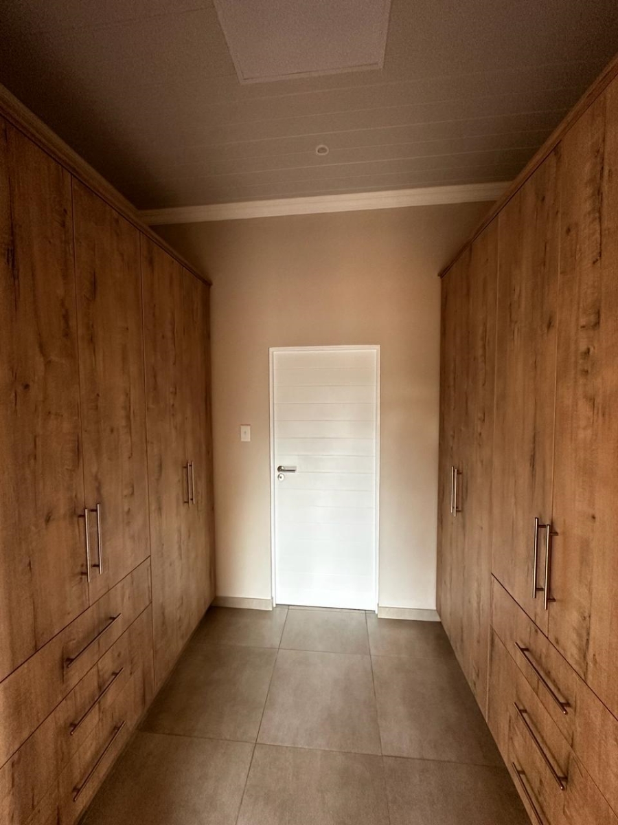 4 Bedroom Property for Sale in Kathu Northern Cape
